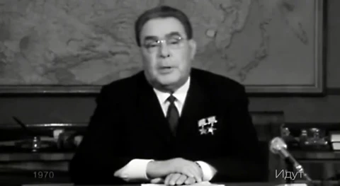 🎄И традиционный новогодний видеоклип, который мы ставим каждый год. Он не теряет свою актуальность.