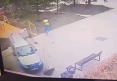 🤓Копилка фобий новосела. Оконное стекло рухнуло с 50-го этажа на человека в ЖК City Bay в Москве