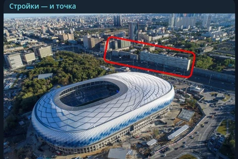 🤓Дом-стена на Динамо — все. Очень уродливое сооружение, как снаружи, так и внутри…