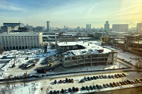 🤓Расчистка площадки на территории МИГ под строительство города-сада неясной коалицией застройщиков в стадии полураспада