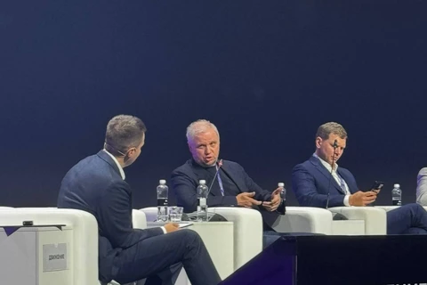 🤓Ручьев качает любимую нами тему «квартира от государства», как способ развития рынка
